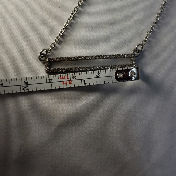Minimalist Bar Necklace - Picture 4 of 4